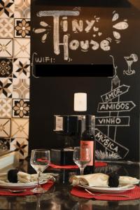 Nápoje v ubytování Casa Pequena, Completa e Aconchegante - Tiny House + 22 fotografií