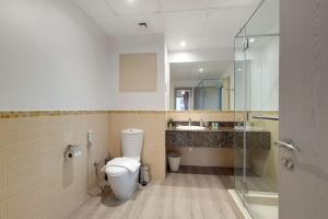 Koupelna v ubytování Bahar 2, JBR - Stunning Two Bedroom