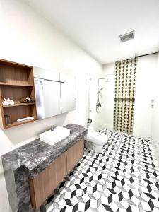 Phòng tắm tại Daniswara Villa