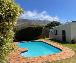Πισίνα στο ή κοντά στο Bob-Bob's Cottage +3 φωτογραφίες