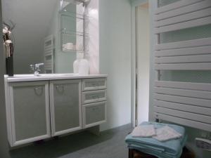 Koupelna v ubytování Maison d'Hôtes La Quèrière