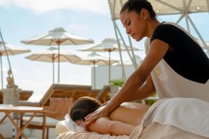 Hosté ubytování Wala beach club