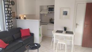 Η κουζίνα ή μικρή κουζίνα στο StudioBeach