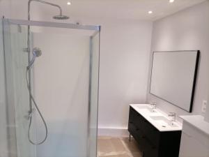 Zdjęcie z galerii obiektu La Rustique House 4 chbres Proche Valenciennes w mieście Vieux-CondÃ©