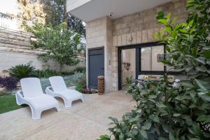 Zahrada ubytování New luxurious apt, the BEST location in Jerusalem + 5 fotografií