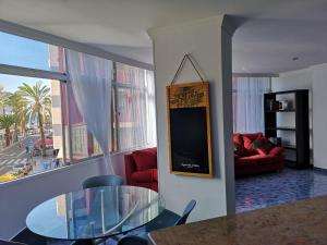 A seating area at 110 square meters, 5 min of all-Best area of Las Palmas