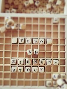 a close up of a keyboard of a cell phone at Fewo "Am Bienenstock" in Dallgow-Döberitz in Dallgow