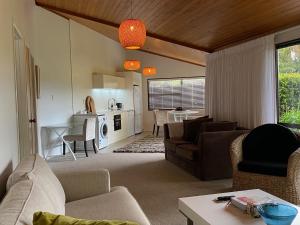 Posezení v ubytování Beluga - Self contained accomodation Kerikeri
