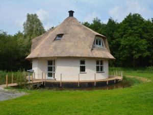 Budova, kde se prázdninový dům nachází