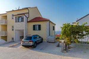 Hrvatska, POSTIRA, Apartments Marina