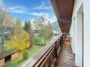 Balkón alebo terasa v ubytovaní Alluring Apartment in Bichlbach + 37 fotografií