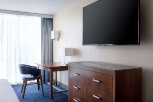 TV a/nebo společenská místnost v ubytování Hyatt Regency Baltimore