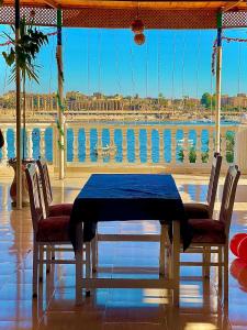 Balkón nebo terasa v ubytování Younis family home