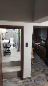 Η κουζίνα ή μικρή κουζίνα στο Αλκυόνη +10 φωτογραφίες