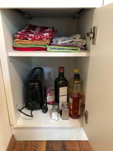 Kuchnia lub aneks kuchenny w obiekcie T3 LUC-LA-PRIMAUBE chez Monique 2 nuits minimum