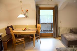 Posedenie v ubytovaní Ferienhaus Mühlstein