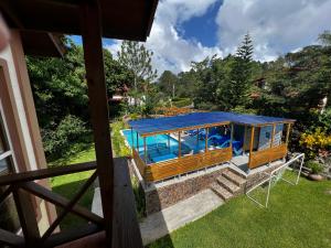 Bazén v ubytování Hacienda Claro de Luna 3 Bedrooms nebo v jeho okolí