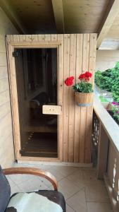 Fotografie z fotogalerie ubytování Ferienhaus Zillertal Panorama Blick Balkon Sauna v destinaci Zellberg + 37 fotografií
