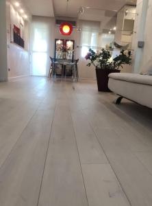 Fotografia z galérie ubytovania Appartamento incantevole con parcheggio gratuito vo Florencii