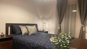 Posteľ alebo postele v izbe v ubytovaní Luxury furnished apartment, near the center Gallery 55