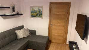 Posedenie v ubytovaní Luxury furnished apartment, near the center Gallery 55