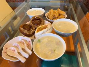 旅馆内部或周边提供的食物