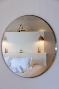 Кровать или кровати в номере VILLA FLAKA Boutique Hôtel Confidentiel et Convivial
