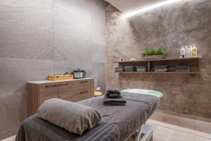 Kúpele alebo wellness v ubytovaní Hotel Studanka