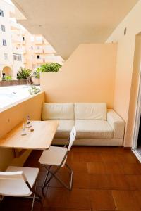 Posedenie v ubytovaní Apartamento Marineda