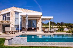 Bazén v ubytovaní ArtHill eco villas alebo v jeho blízkosti