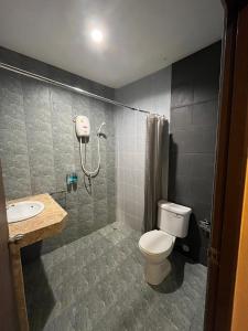 Koupelna v ubytování Khaolak inn