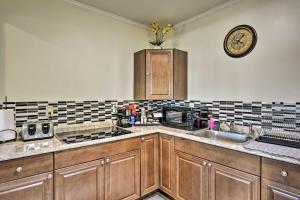 Gallery image of 8 Mi to Universal Orlando Studio with Fire Pit! in Orlando