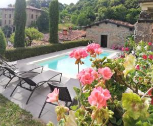 The swimming pool at or close to Apartment Casa Gianfrati Még 37 kép