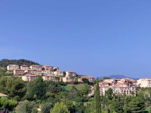 Peisaj natural din apropierea acestui apartament