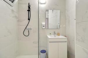 Kúpeľňa v ubytovaní Chambre cosy jo + 1 fotografia