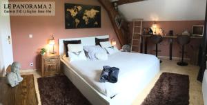 Posteľ alebo postele v izbe v ubytovaní Location Chambres Le Panorama - Aéroport Genève - Pays de Gex