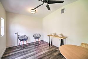 Foto sihtkohas Cocoa Beach asuva majutusasutuse Walkable Florida Duplex 2 Blocks to Cocoa Beach! galeriist