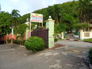 Gallery image of Tropical Court Hotel in Montego Bay
