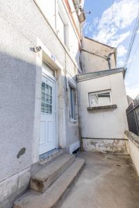 Budova, v ktorej sa apartmán nachádza