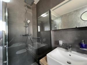 Ένα μπάνιο στο BonApart +7 φωτογραφίες
