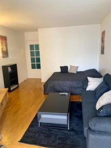 Afbeelding uit fotogalerij van Studio cosy avec balcon proche Paris in Boulogne-Billancourt +2 foto's