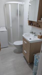 Et badeværelse på APARTAMENTO BUNGAMERICA n112