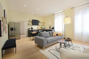 Televízia a/alebo spoločenská miestnosť v ubytovaní expat renting - Le Barcelone - Compans - Parking
