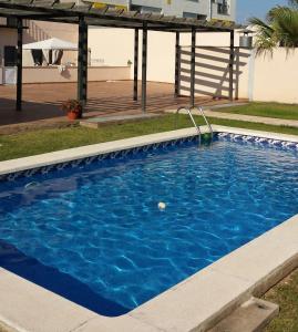 Bazén v ubytování Gran terraza con piscina nebo v jeho okolí