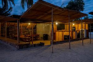 Imagen de la galería de Swisscocobeach, en Nosy Be