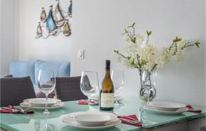 Ποτά στο Lovely Apartment In Torrevieja