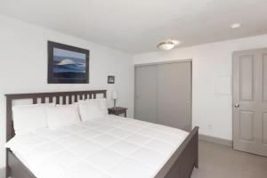 Voodi või voodid majutusasutuse RIVERWALK SEASIDE- Walk to beach, One level home, pet friendly toas