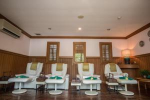 Area soggiorno di Maneechan Resort - SHA Extra Plus