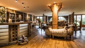 Posedenie v ubytovaní Romantik Hotel Santer