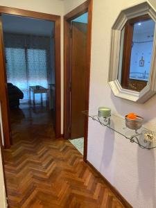 Fotografia z galérie ubytovania Apartamento en primera línea de playa con piscina. v destinácii El Puerto de Santa María